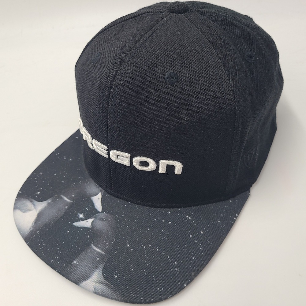 Oregon Ducks Hat Snapback Top of the World Black White NCAA Space Duck Brim Men